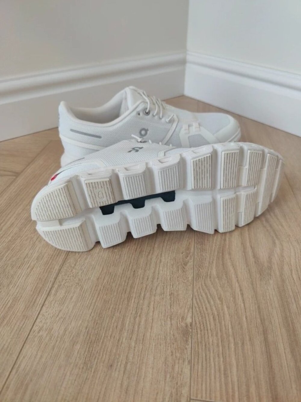 Women’s On Cloud 6 Sneakers White US 9 - Picture 7 of 8